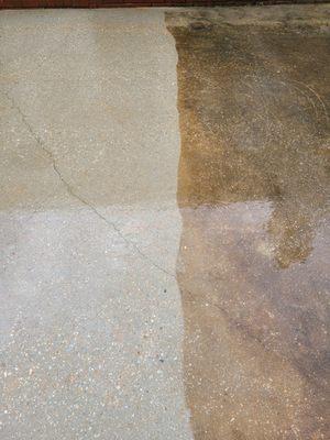 Concrete cleaning by Big Tide Power Washing in Robertsdale, Al.