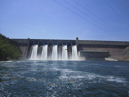 Lake Taneycomo Dam