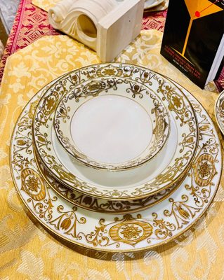 Noritake China. Set of six, 6 piece place setting.