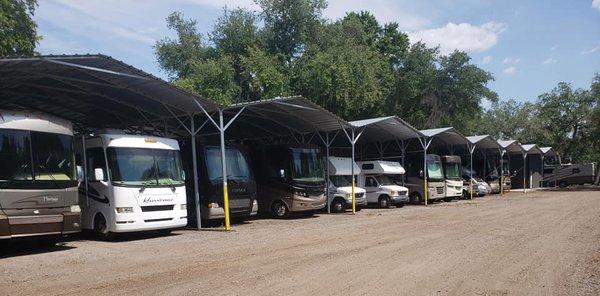 Large selection of Class A, C and D RVs to choose from.