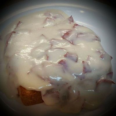 Homemade Chipped Beef Gravy on Texas Toast