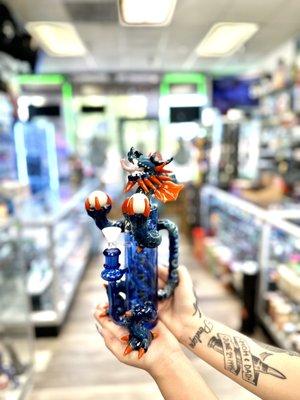 @giliglass dragon waterpipe with spinny dna strand