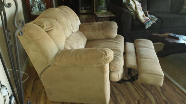 This is how my loveseat/recliner left my home.