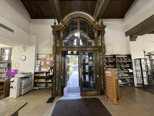 Hill Avenue Branch Pasadena Public Library