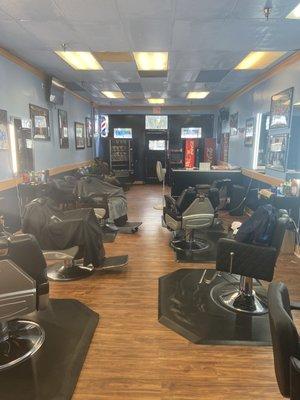 San Bernardino barbershop for men. Offering high quality hair cuts OMGAWD_CRISPYYY