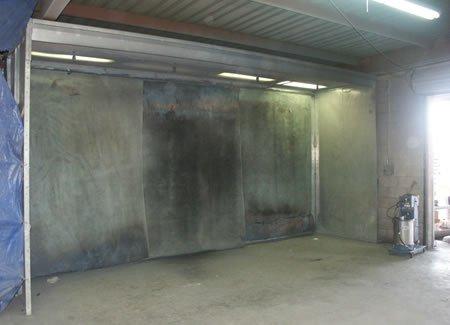 19 ft  spray booth