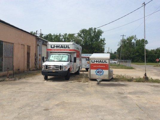 U-Haul Neighborhood Dealer