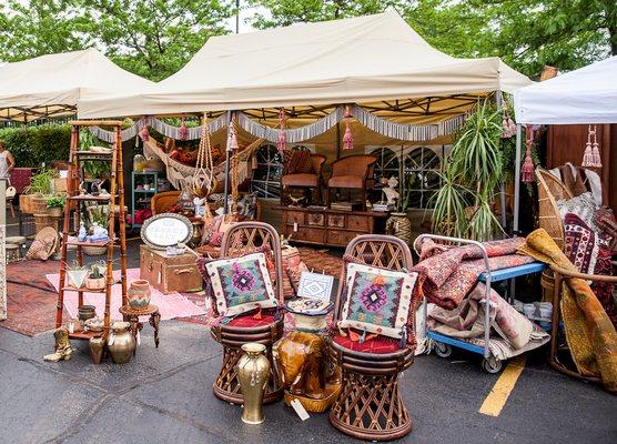 Amazing booths outside from May-Sept! The best of vintage, antique, repurposed and global decor.