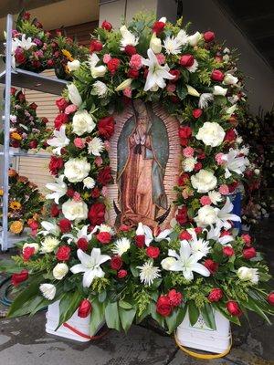 La virgen de Guadalupe arco