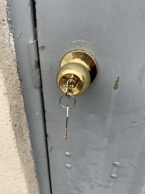 Immovable Locksmith