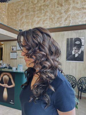 Classic waves done by Jasmine.