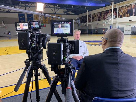 On set with Steve kerr