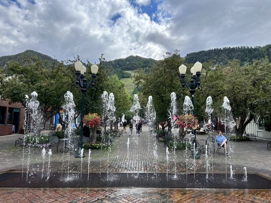 Summertime in Aspen! (08/25/22)