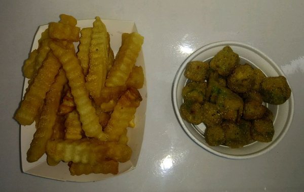 Crinkle cut seasoned fries