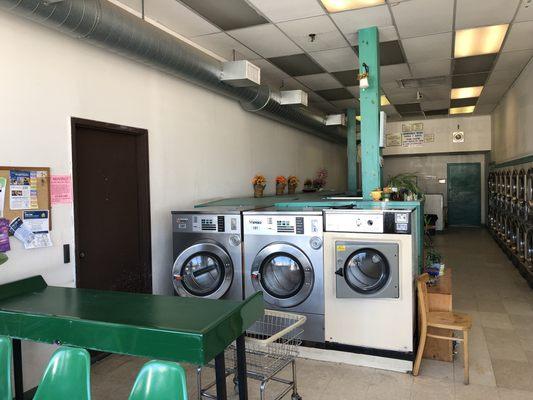 Clearwater Laundromat & Donna's Laundry Service