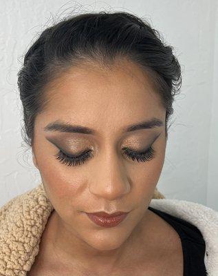 Smoked out liner and glam makeup