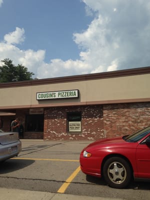 Cousin's Pizzeria -- 660 East Street / Route 106, Mansfield                   Side Exterior