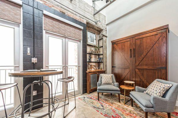 Urban Cowboy 1 bedroom loft sleeps 4.