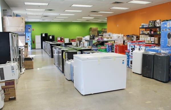 Lots of great small and large appliances from all major appliance brands!