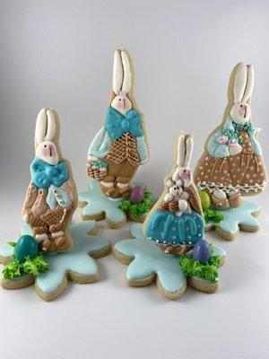 Standing Easter bunny cookies.