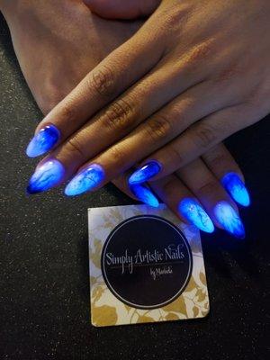 Glow in the dark polygel, smoke design