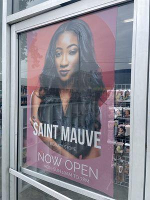 Saint Mauve Now Open