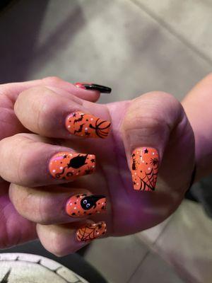 Spooky nails