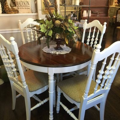 Painted dining set w/refinished tabletop