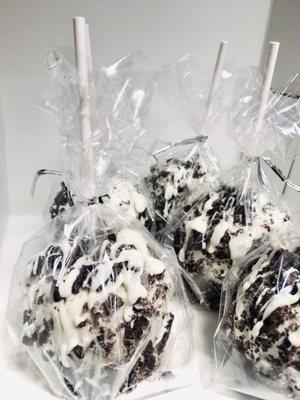 Oreo crunch candy apples ‍