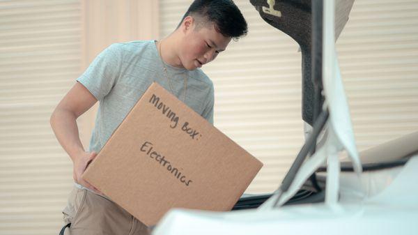 Ready for move in day? We offer a variety of box sizes and materials for all of your packing needs.