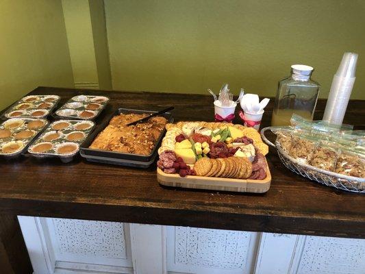 Peacewater book club snacks to go with April 4 book club meeting on Madhoney by Jodie Picoult and Jennifer Finney Boylan