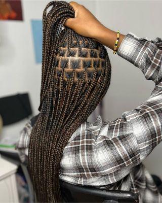 Medium knotless Braids 150$ hair included