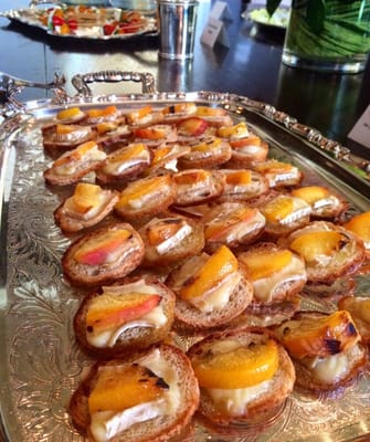 Grilled Texas peach & warm brie crostini