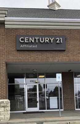 CENTURY 21 Affiliated Howell, MI office exterior