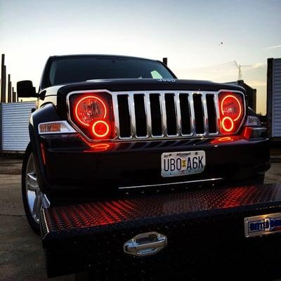 Added orange oracle halos to the jeeps headlights!