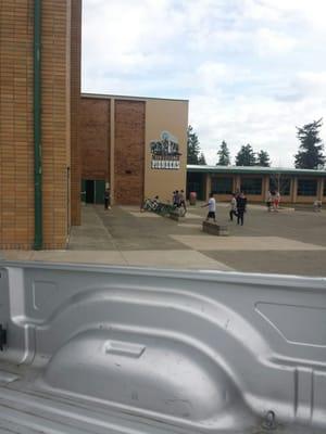 McLoughlin Middle School