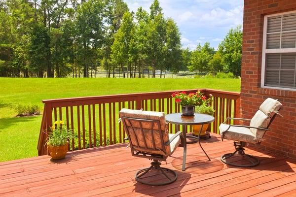 Beautiful back deck to maximize the gorgeous view.