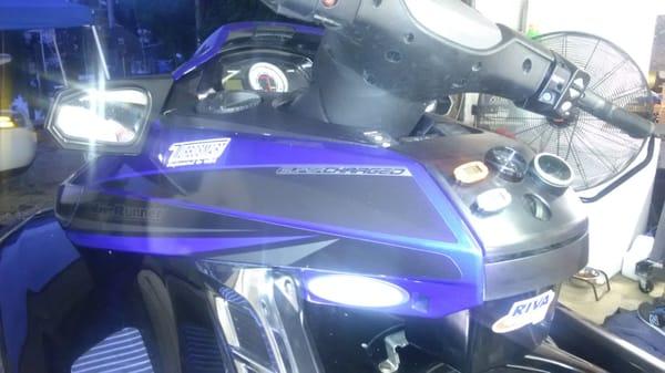 HERE WE HAVE INSTALLED ALL THE ENGINE MONITORING GAUGE PACKAGE  2014  YAMAHA SVHO FX