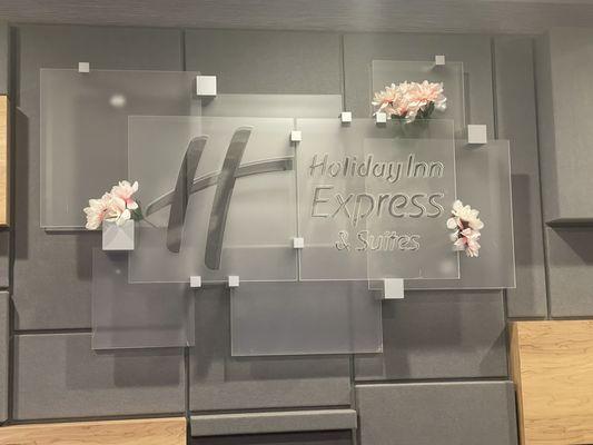 Holiday Inn Express & Suites Louisville N - Jeffersonville, an IHG Hotel