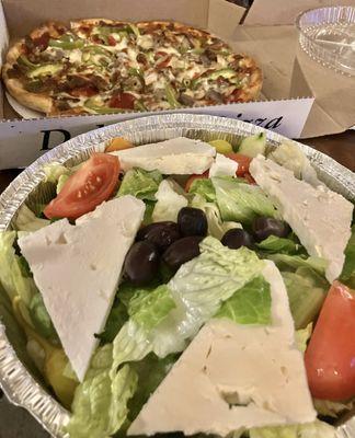 Greek salad and a small pie