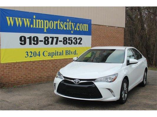 2017 TOYOTA CAMRY SE