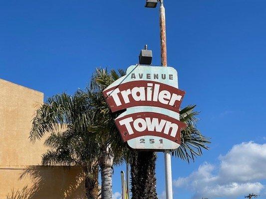 Avenue Trailer Town