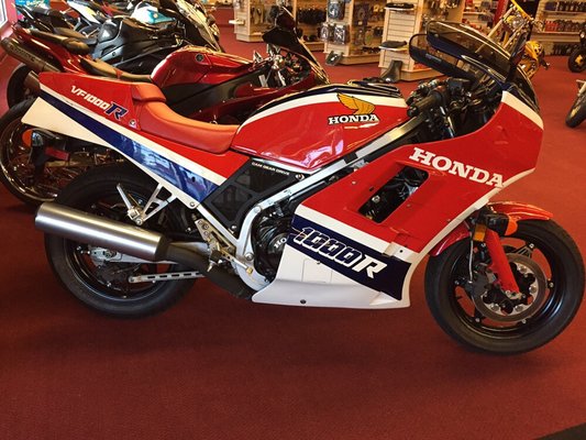 1985 Honda VF1000R restored for a collector. Looks brand new again