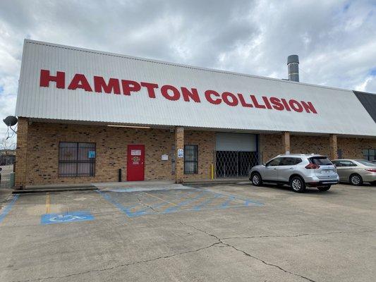 Hampton Collision Center at 7950 Airline Hwy Ste B Baton Rouge, La 70815