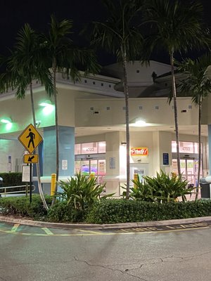 Publix entrance