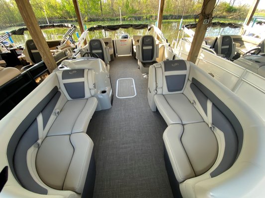 2022 Barletta Cabrio 21' Quad Lounger