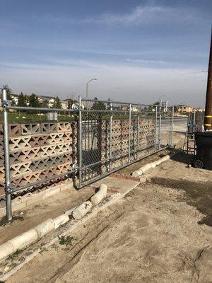 6ft chain link gate 22ft opening.