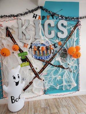 Kics Halloween display