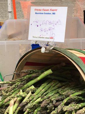 Steven Frank Farms=fresh asparagus $3.99lb=picked fresh- vendor said it was-"snap"picked and tender when describing the asparagus.