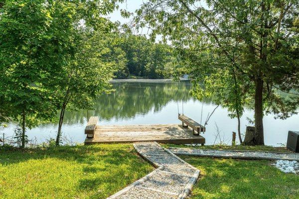 Gorgeous lakefront properties at Sarah Bernard vacation rentals